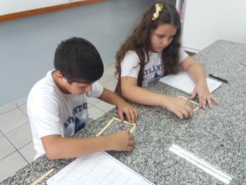 Geometria com Palitos - 4º ano B