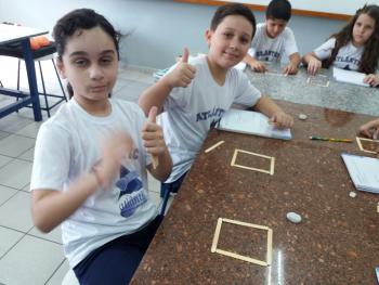 Geometria com Palitos - 4º ano B