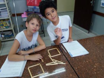 Geometria com Palitos - 4º ano B