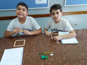 Geometria com Palitos - 4º ano B