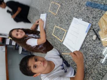 Geometria com Palitos - 4º ano B