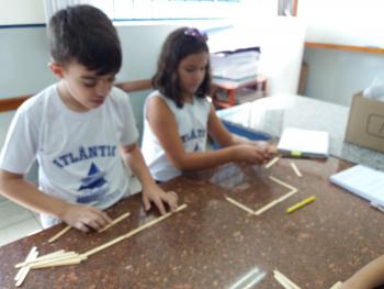 Geometria com Palitos - 4º ano B