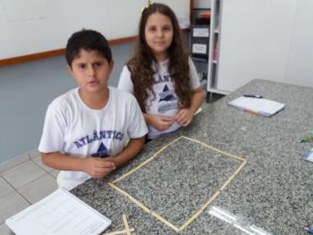 Geometria com Palitos - 4º ano B