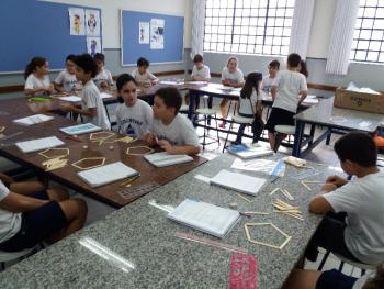 Geometria com Palitos - 4º ano B