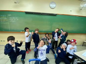 Alunos dos 1ºs anos preparam bolachas